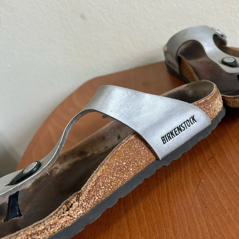 Birkenstock Gizeh Women’s Size 9 40 Metallic Slip On Birko-Flor Silver Sandal